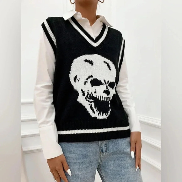 🖤☠️🤍Skull Vest - Picture 1 of 4